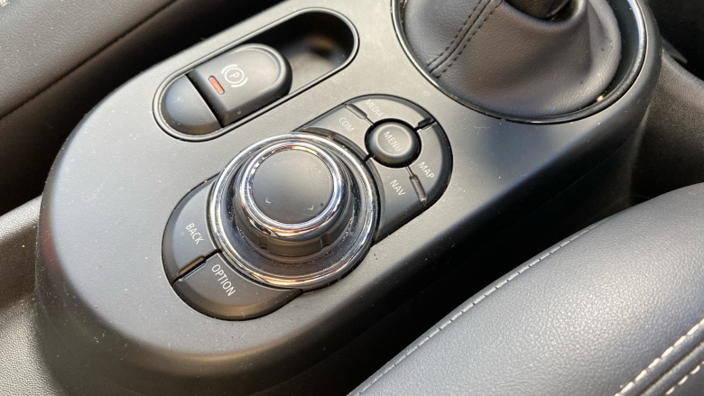 MINI Hatchback 135kW Cooper S Level 2 33kWh 3dr Auto Electric Hatchback